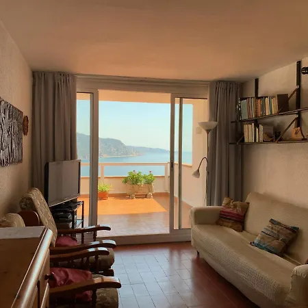 Apartment ⭑ Terrace + Sea Views + Private Beach. What Else? ⭑