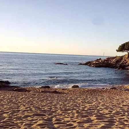 Apartamento ⭑ Terrace + Sea Views + Private Beach. What Else? ⭑ *