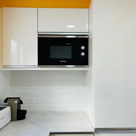 Apartman ⭑ Terrace + Sea Views + Private Beach. What Else? ⭑