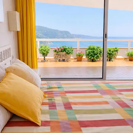 ⭑ Terrace + Sea Views + Private Beach. What Else? ⭑ Appartement Tossa de Mar