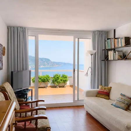⭑ Terrace + Sea Views + Private Beach. What Else? ⭑ *